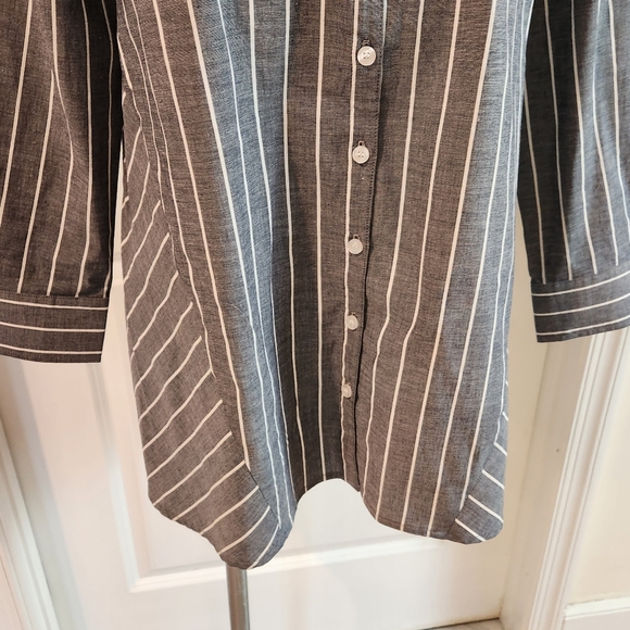 Finley gray white stripes button down shirt medium - Picture 5 of 6